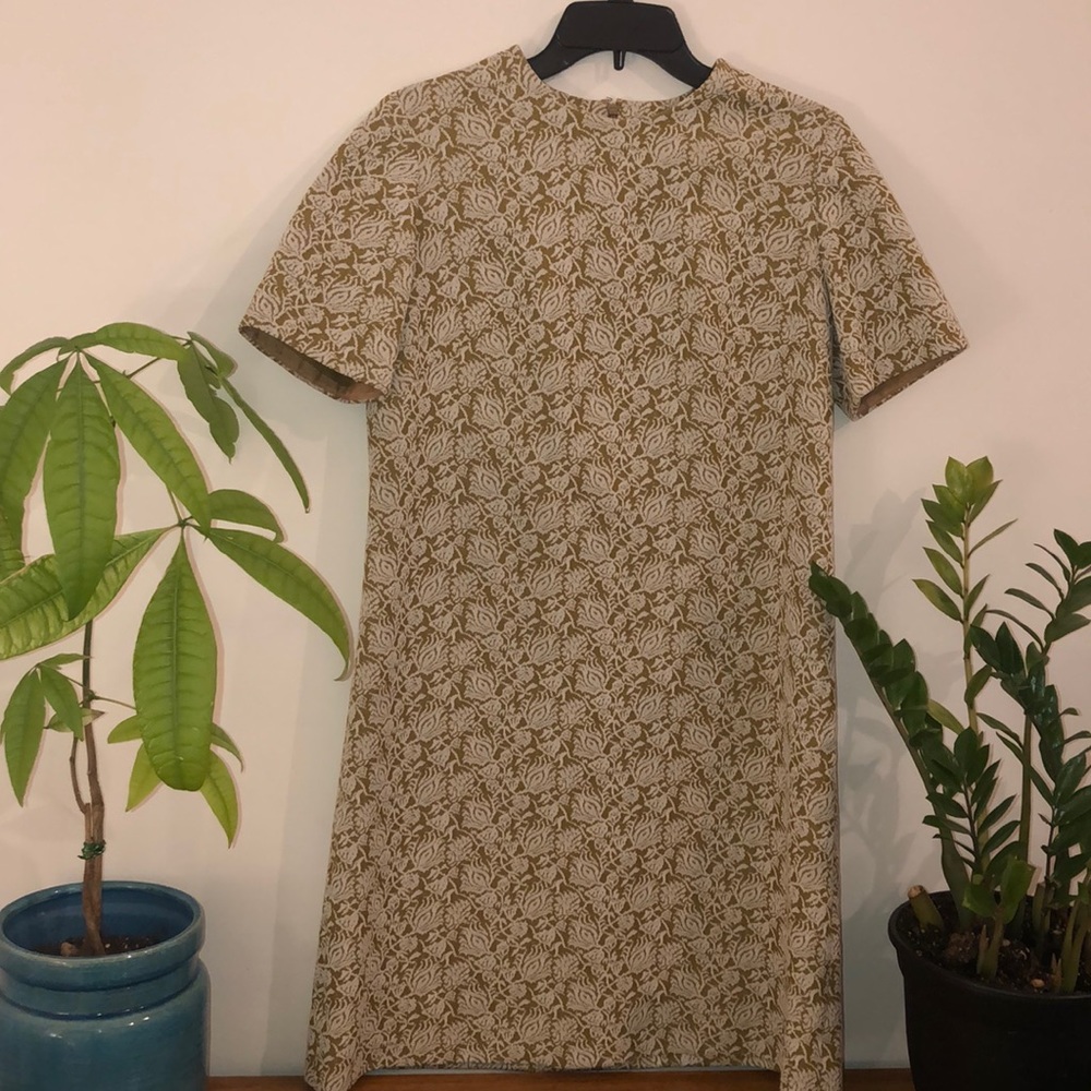 Vintage dress with floral pattern.